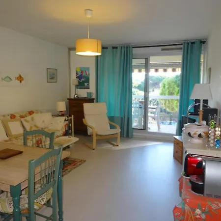 Appartamento Hyères, 3 Pièces, 4 Personnes - Fr-1-335-90 *