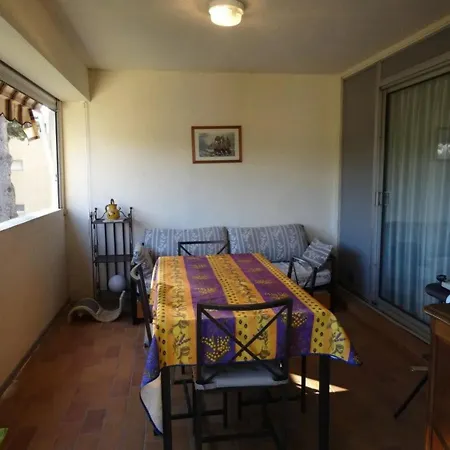 Appartamento Hyères, 3 Pièces, 4 Personnes - Fr-1-335-90 *