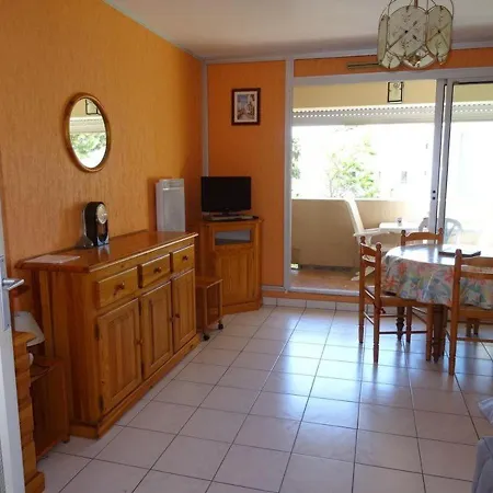Appartamento Hyères, 3 Pièces, 4 Personnes - Fr-1-335-90 Hyères